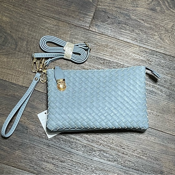 Blue Grey Crossbody/wristlet purse BNWT - Picture 1 of 5
